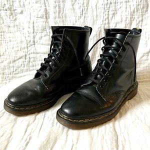 Dr.Martens black 1460 8 eye boots vintage Made In England US mens 10 (UK mens 9)